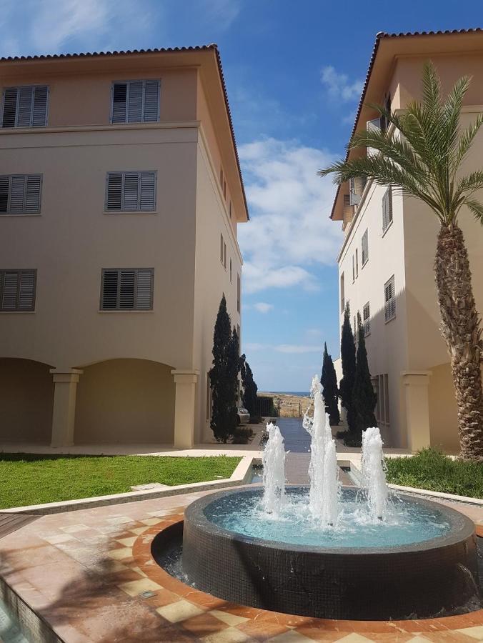 The Lighthouse Apartment Paphos Exterior photo