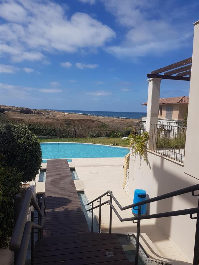 The Lighthouse Apartment Paphos Exterior photo
